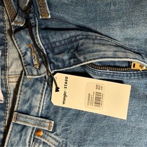 STAUD + WRANGLER THE LOOSE JEAN MID BLUE